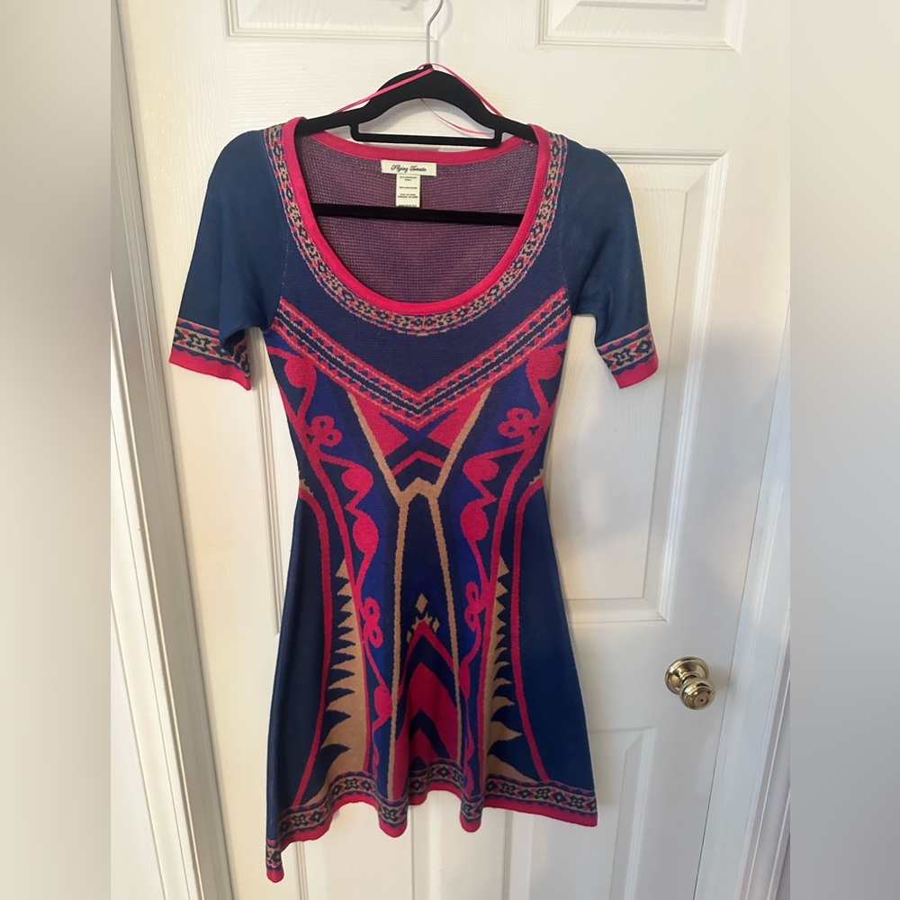 Flying Tomato Size small Blue and Pink Geometric knee length Dress